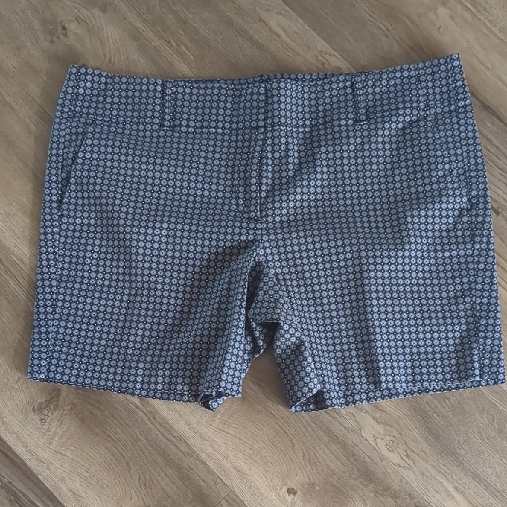 Ann Taylor Navy Geometric Print Shorts, 14